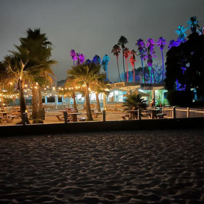 Night lights at Doho Cafe